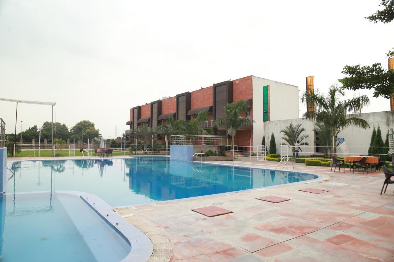 Hotel Sukhdeo Palace Gaya Buitenkant foto