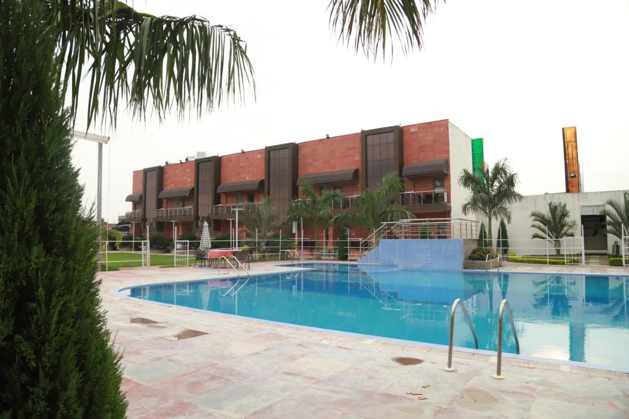 Hotel Sukhdeo Palace Gaya Buitenkant foto