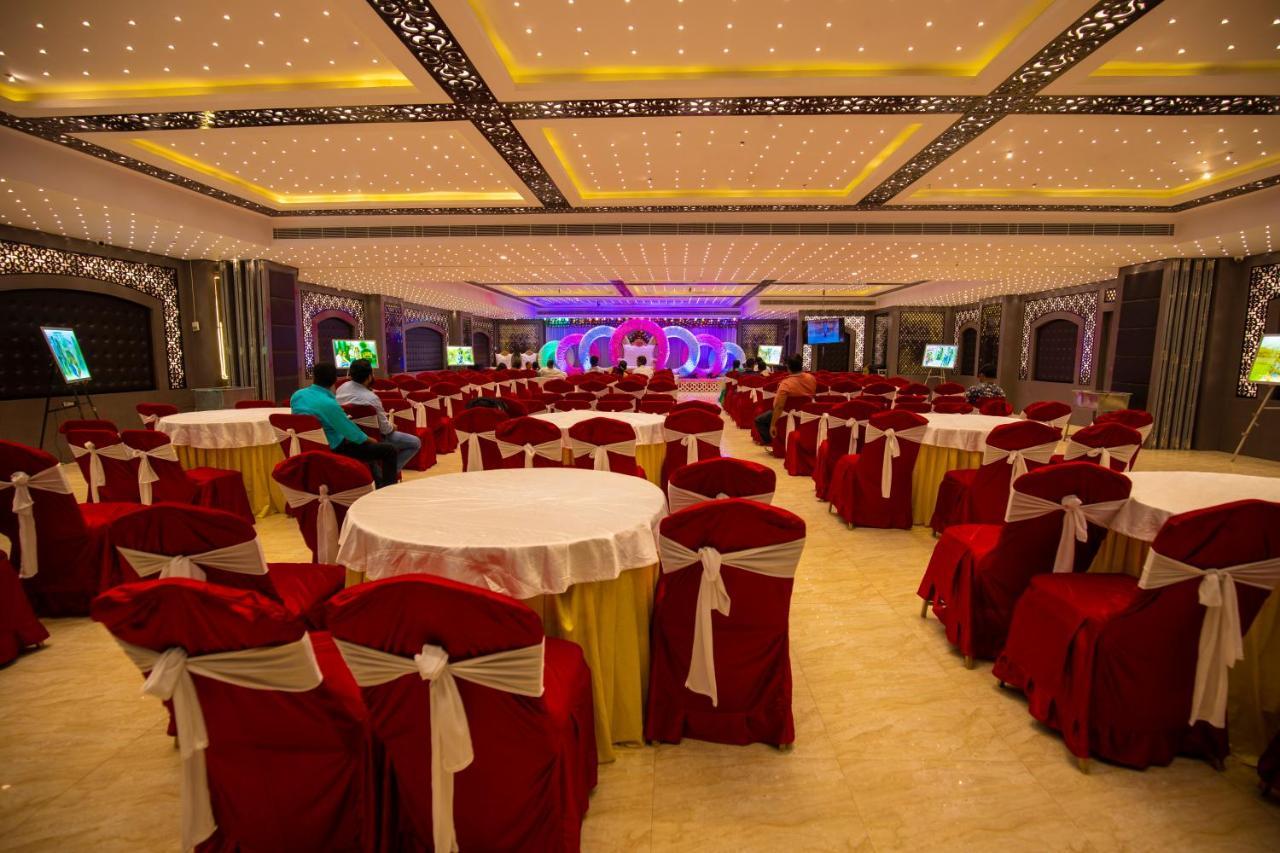 Hotel Sukhdeo Palace Gaya Buitenkant foto